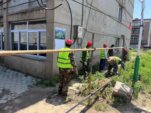 鞍山三车厂老旧小区改造项目率先开工，打造精品惠民工程